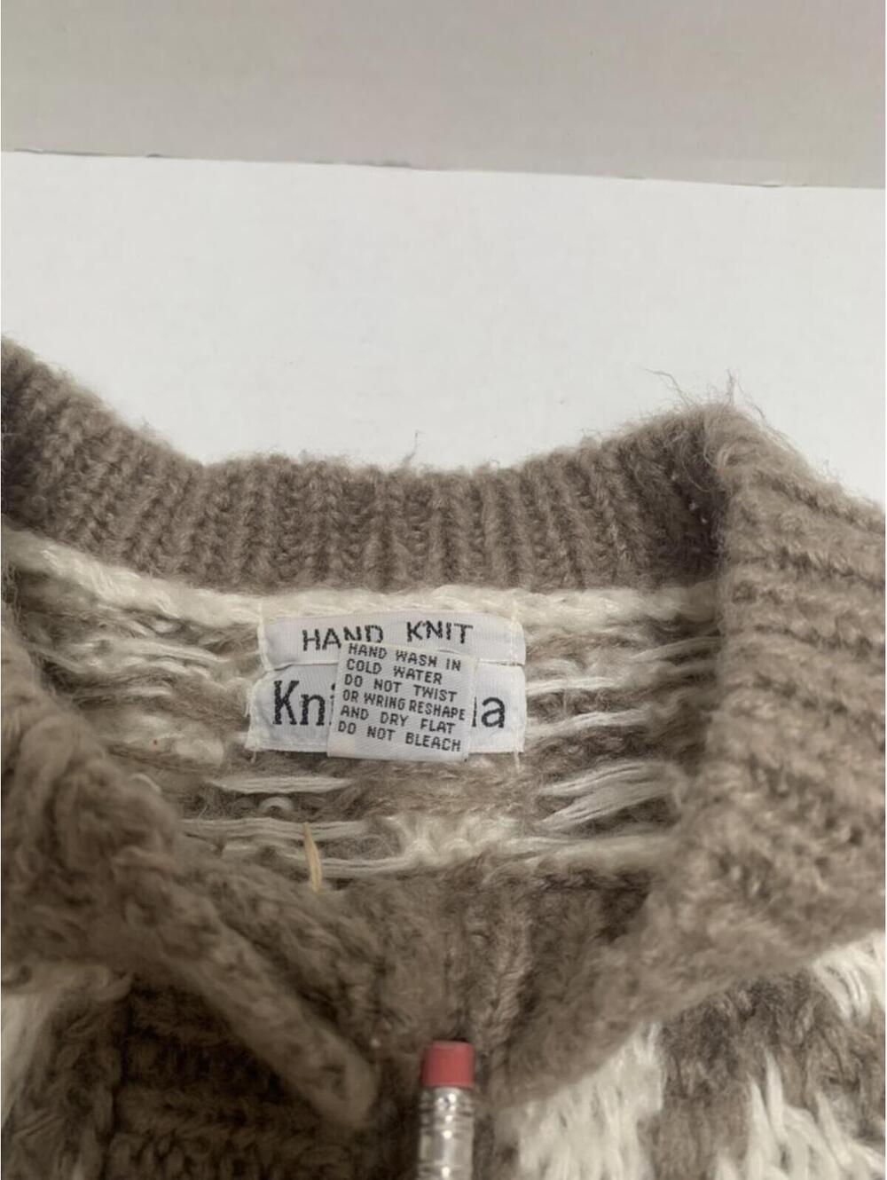 Vintage Knit Mania Hand Knit Taupe Cream Fair Isle Heavy Cardigan Sweater Small - Picture 4 of 8